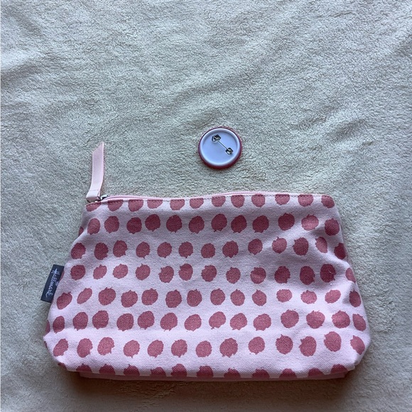 Team Bride Make up bag by Hallmark - Picture 3 of 5